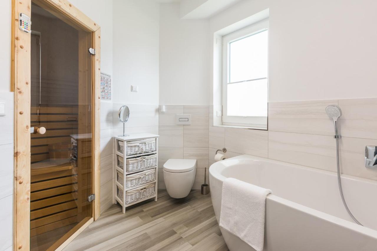 Luxus-See-Domizil Mit Sauna, Kamin Und Boot-130 Qm Fuer 6 Personen Krakow am See Exteriér fotografie